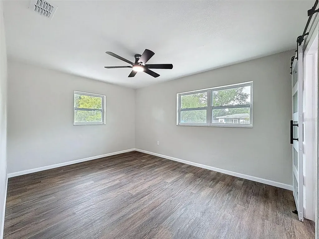 7648 15th Avenue N St Petersburg FL 33710