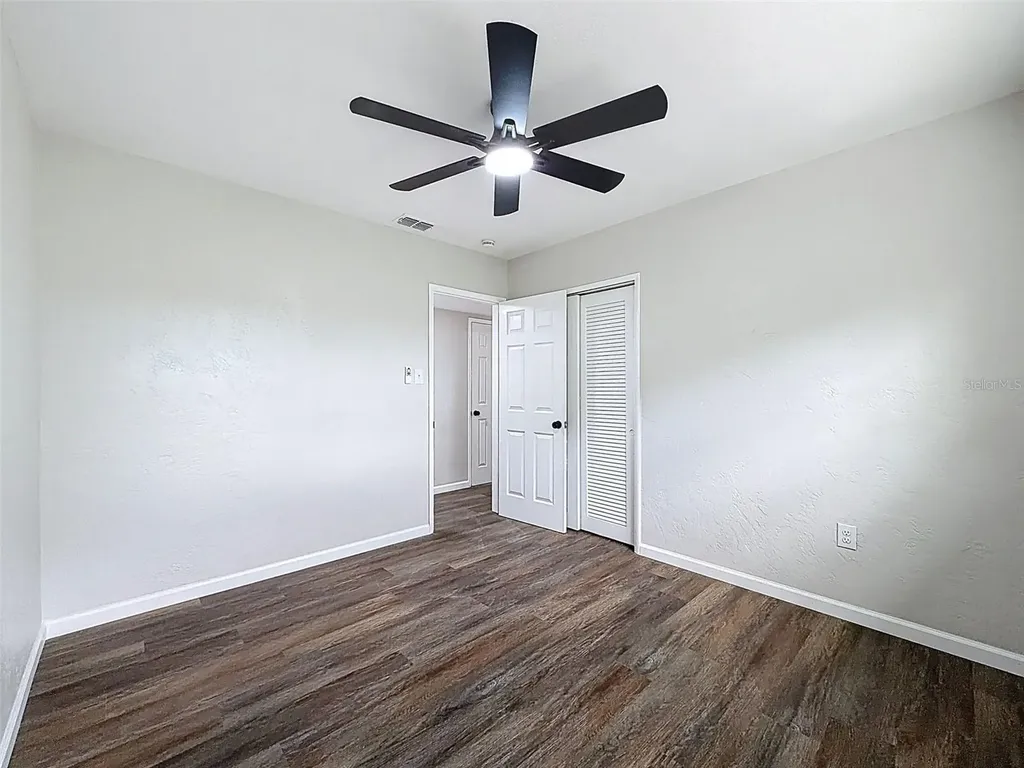 7648 15th Avenue N St Petersburg FL 33710