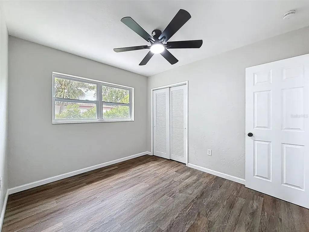 7648 15th Avenue N St Petersburg FL 33710