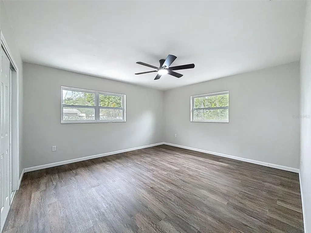 7648 15th Avenue N St Petersburg FL 33710