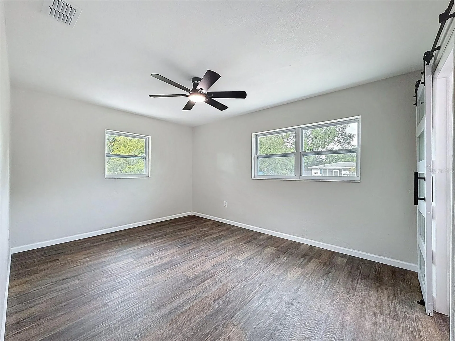 7648 15th Avenue N St Petersburg FL 33710