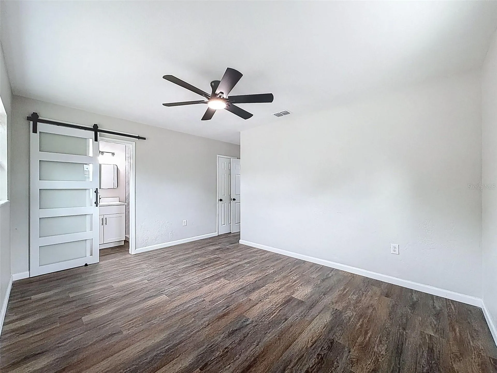 7648 15th Avenue N St Petersburg FL 33710
