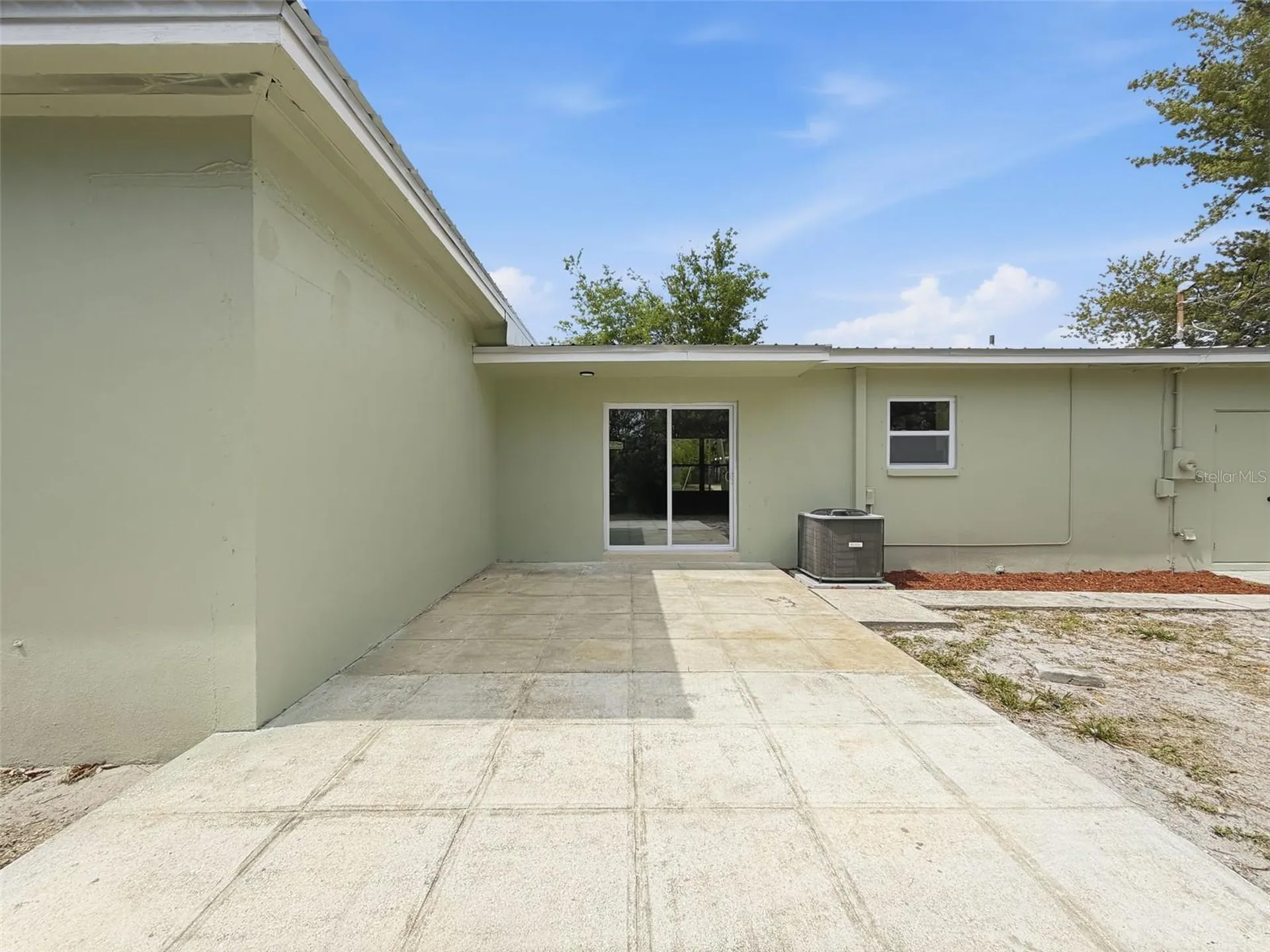7648 15th Avenue N St Petersburg FL 33710