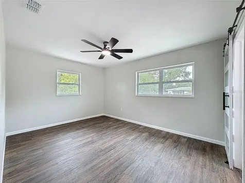 7648 15th Avenue N St Petersburg FL 33710