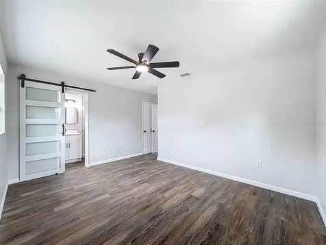 7648 15th Avenue N St Petersburg FL 33710