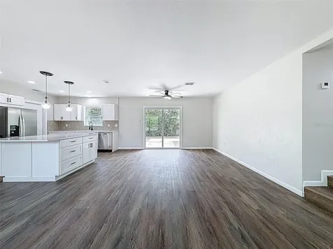 7648 15th Avenue N St Petersburg FL 33710