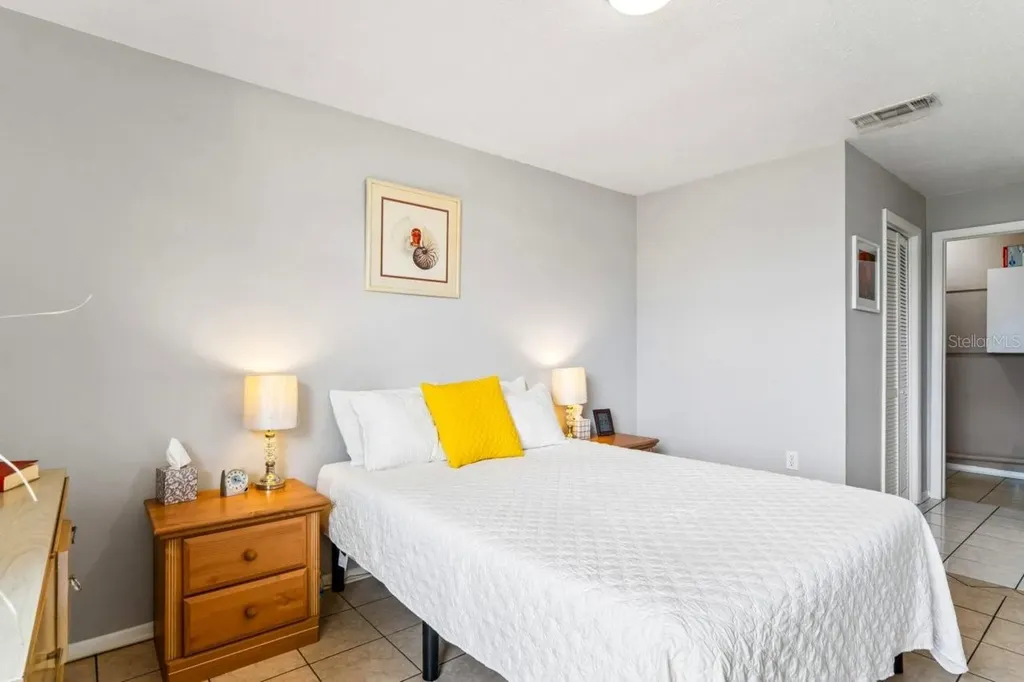 4363 Tahitian Gardens Circle Holiday FL 34691