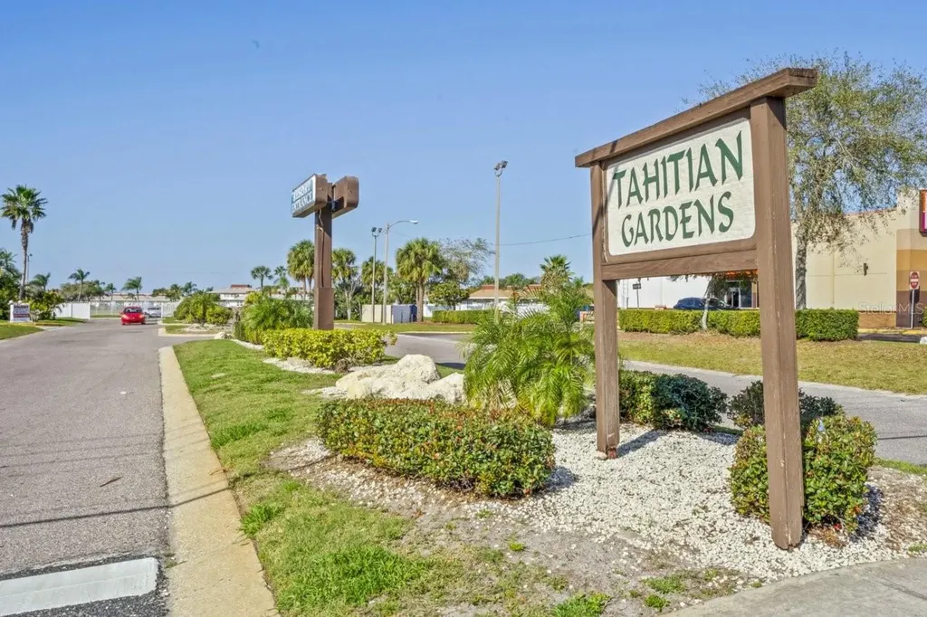 4363 Tahitian Gardens Circle Holiday FL 34691