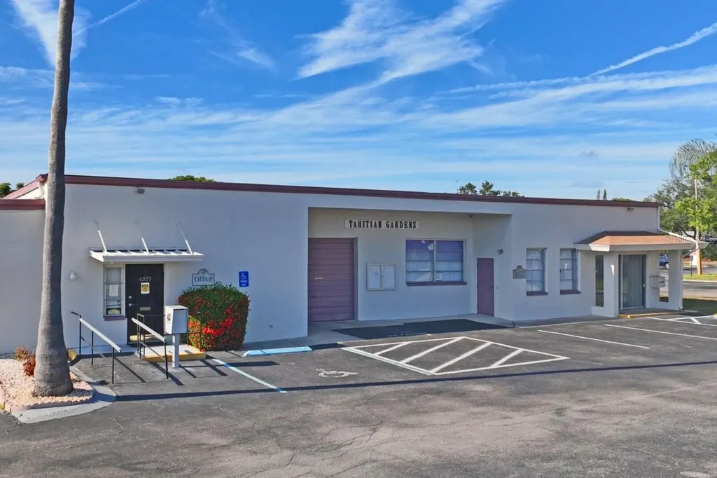 4363 Tahitian Gardens Circle Holiday FL 34691
