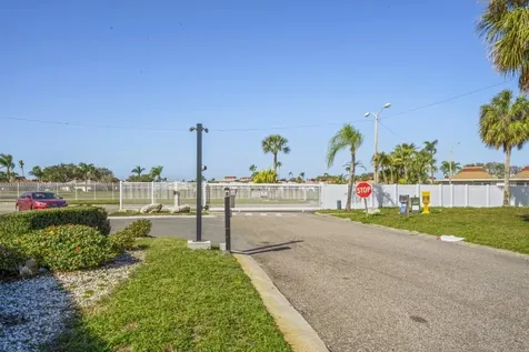 4363 Tahitian Gardens Circle Holiday FL 34691