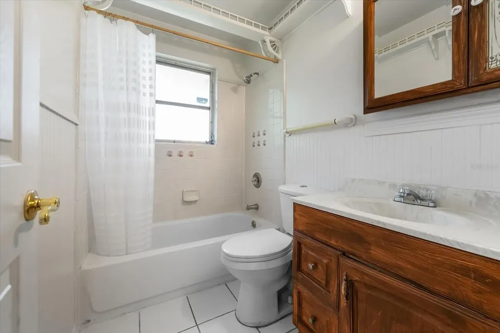 2214 NE 17th Terrace Gainesville FL 32609