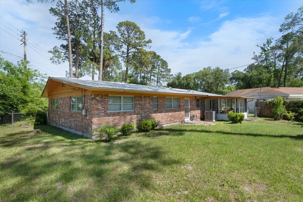 2214 NE 17th Terrace Gainesville FL 32609