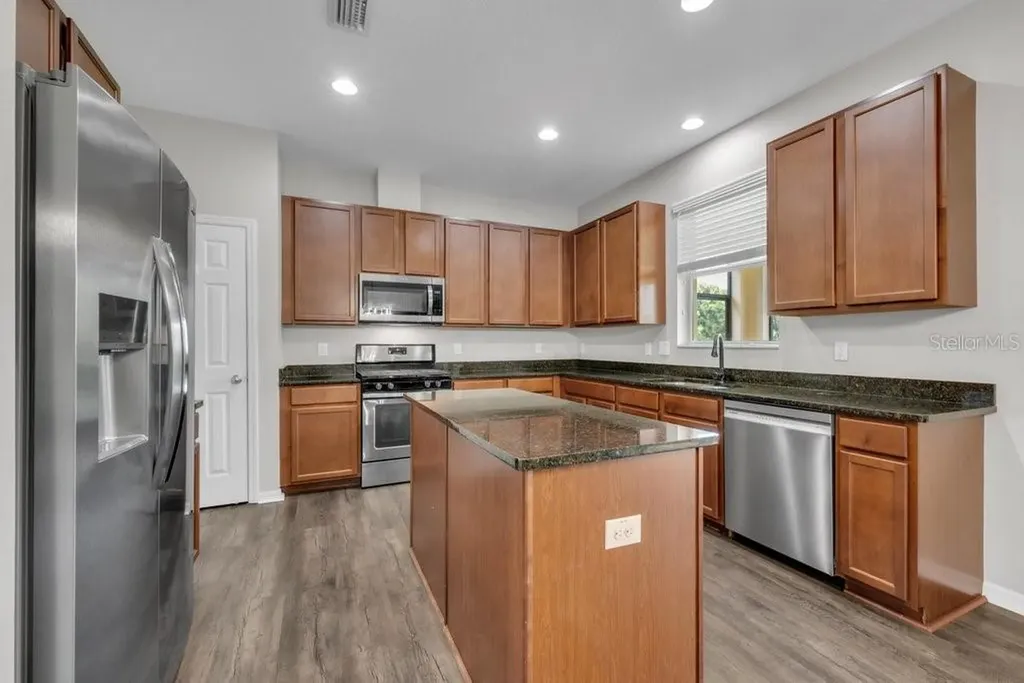 5119 Sanderling Ridge Drive Lithia FL 33547
