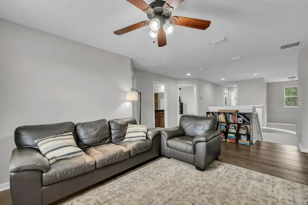 5119 Sanderling Ridge Drive Lithia FL 33547