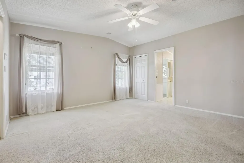 5274 Island View Circle N Polk City FL 33868