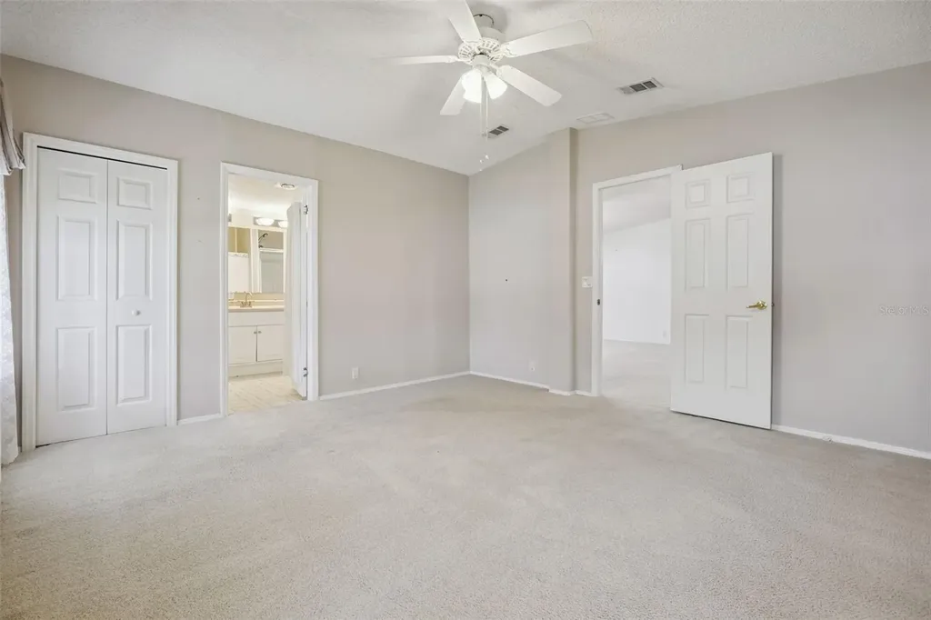 5274 Island View Circle N Polk City FL 33868