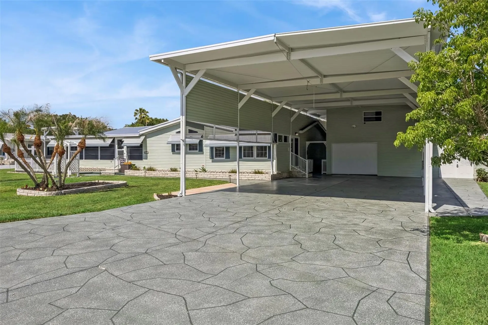 5274 Island View Circle N Polk City FL 33868
