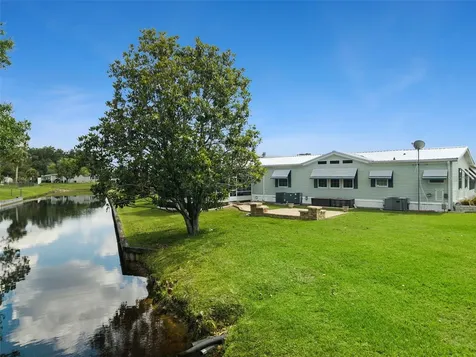 5274 Island View Circle N Polk City FL 33868