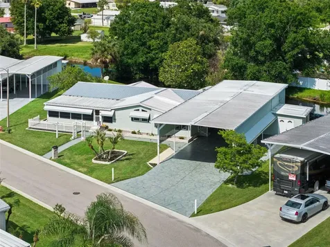 5274 Island View Circle N Polk City FL 33868