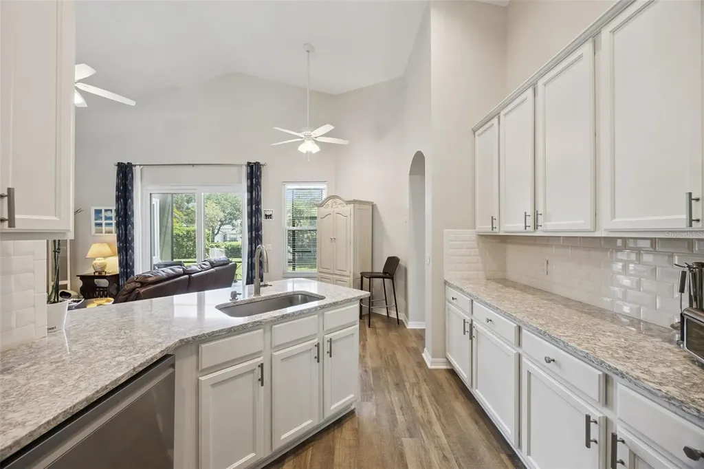 1052 Kersfield Circle Lake Mary FL 32746