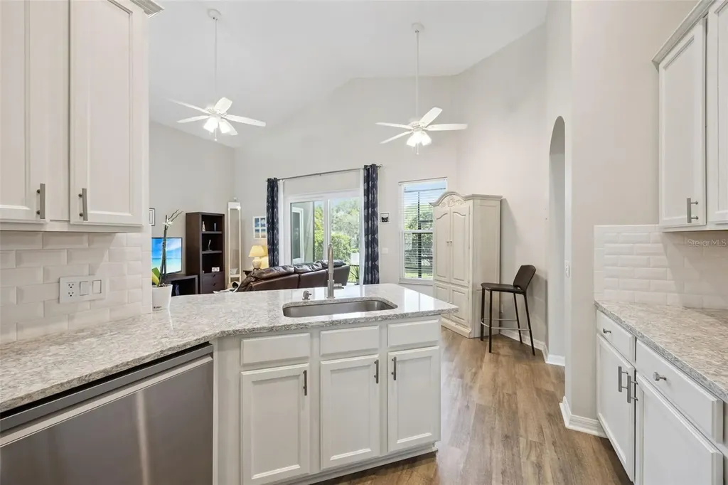 1052 Kersfield Circle Lake Mary FL 32746
