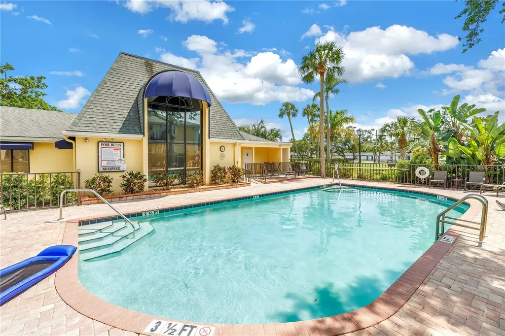 3001 58th Avenue S St Petersburg FL 33712