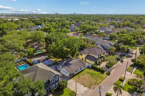 3610 W Vasconia Street Tampa FL 33629