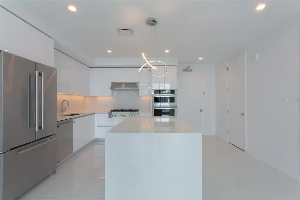 400 Central Avenue St Petersburg FL 33701