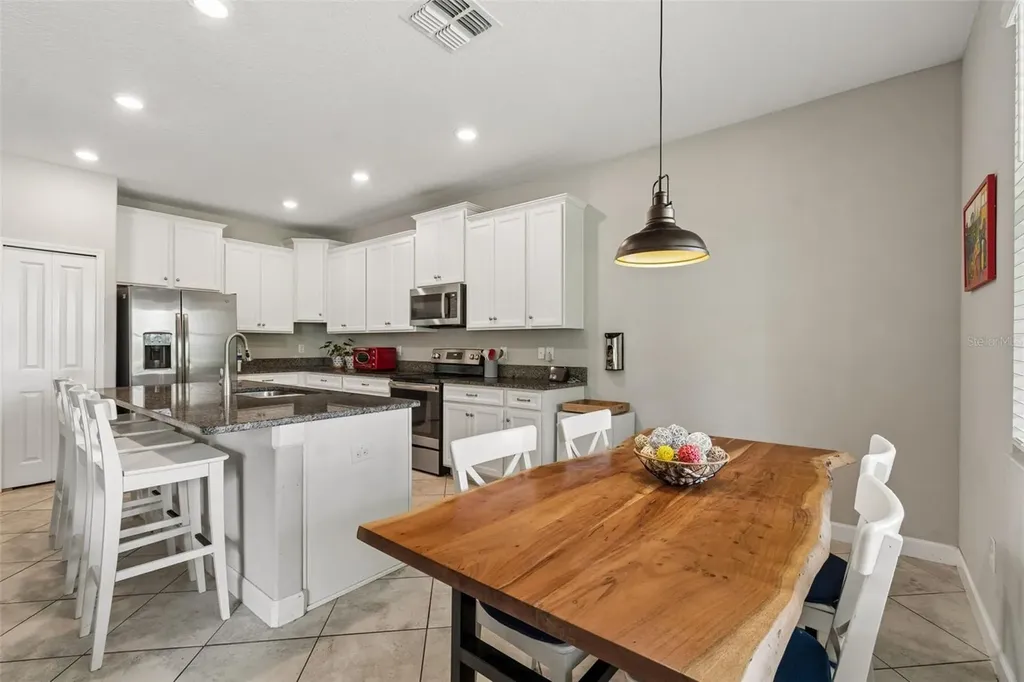 32237 Watoga Loop Wesley Chapel FL 33543