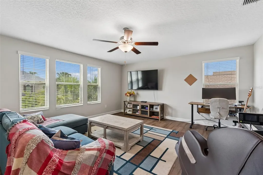 32237 Watoga Loop Wesley Chapel FL 33543