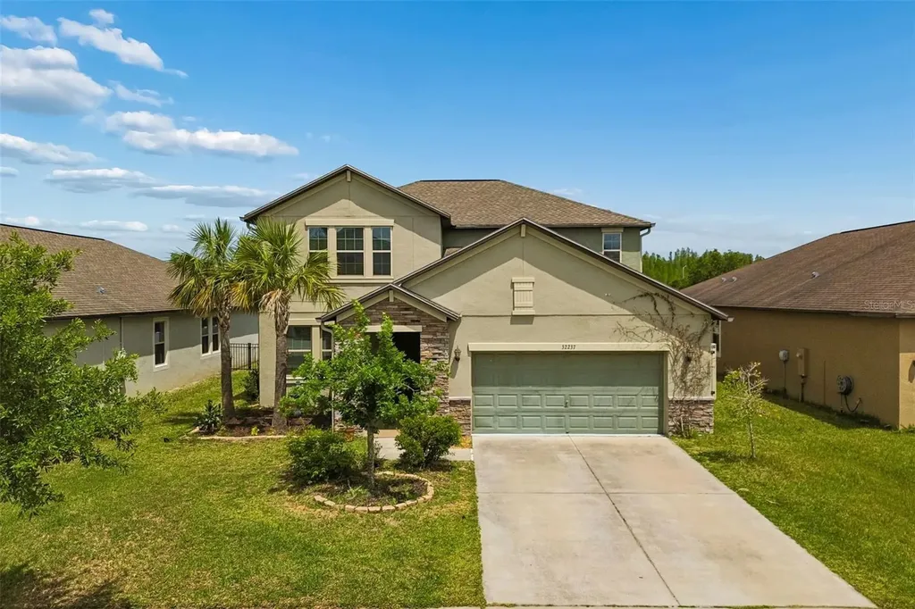 32237 Watoga Loop Wesley Chapel FL 33543