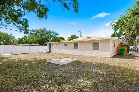 4438 W Wyoming Avenue Tampa FL 33616