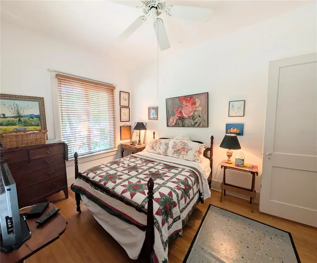 1701 Siesta Drive Sarasota FL 34239