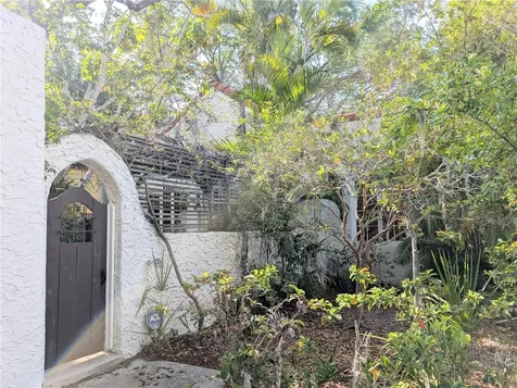 1701 Siesta Drive Sarasota FL 34239