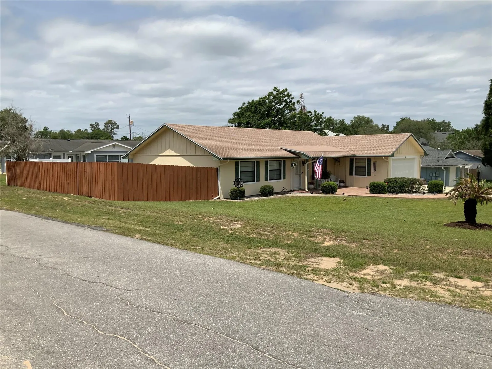 200 Bryan Street Eustis FL 32726