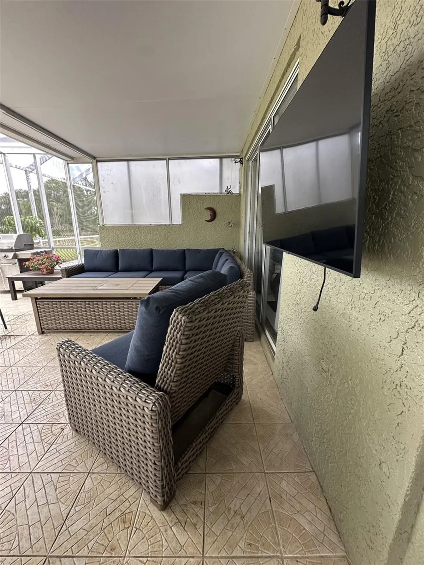 19113 Doves Landing Drive Tampa FL 33647