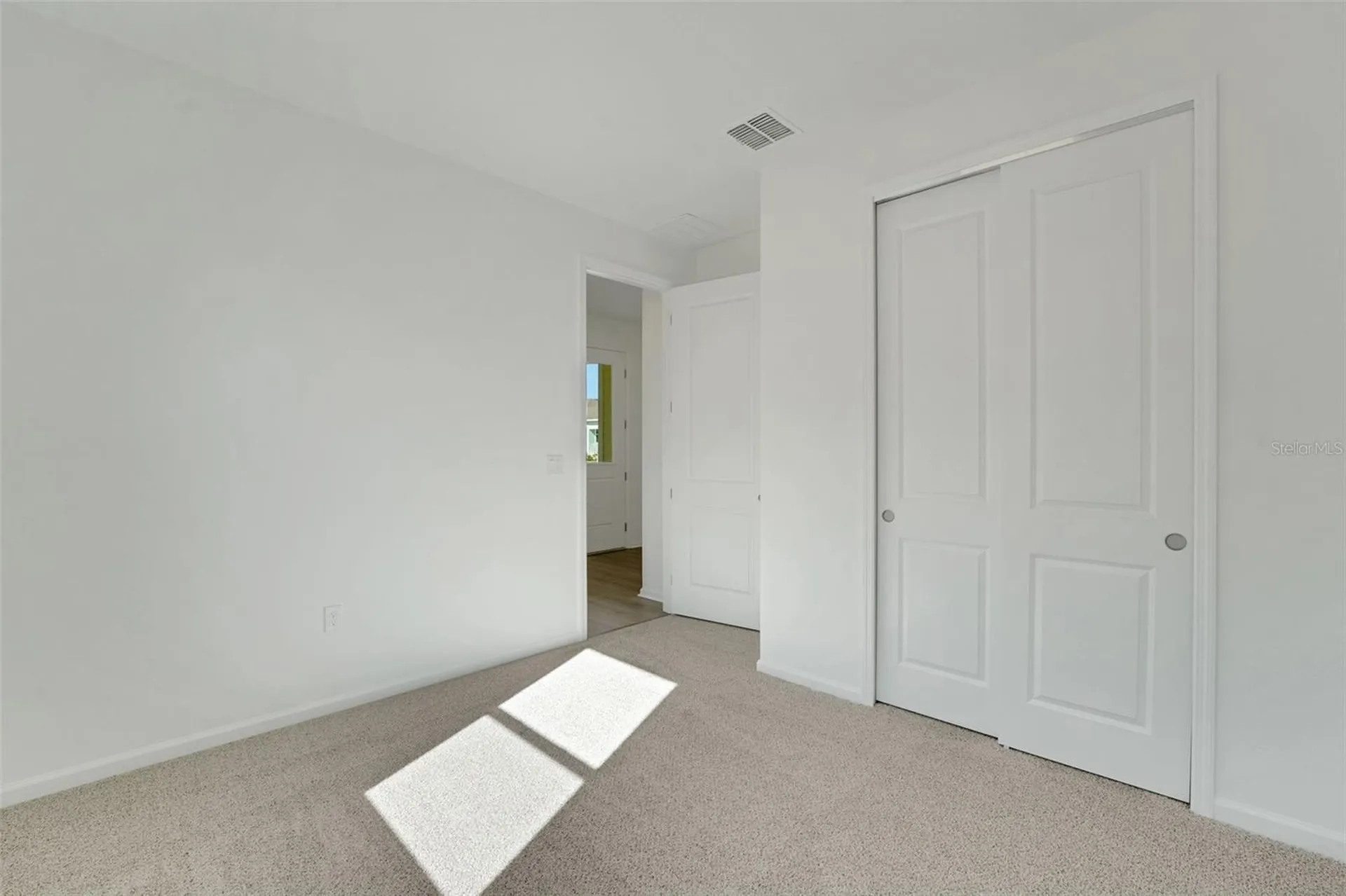 991 Fiesta Key Circle Lady Lake FL 32159