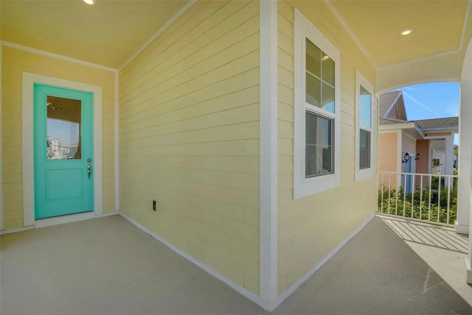 991 Fiesta Key Circle Lady Lake FL 32159