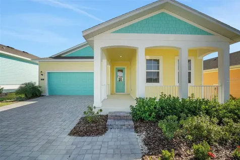 991 Fiesta Key Circle Lady Lake FL 32159