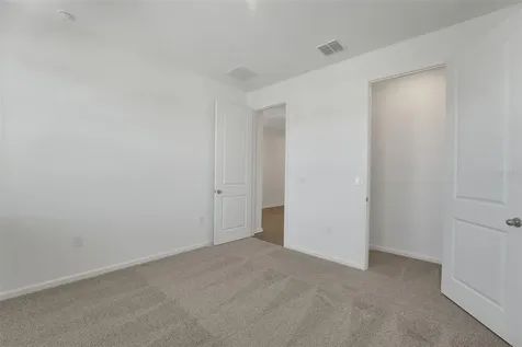 991 Fiesta Key Circle Lady Lake FL 32159