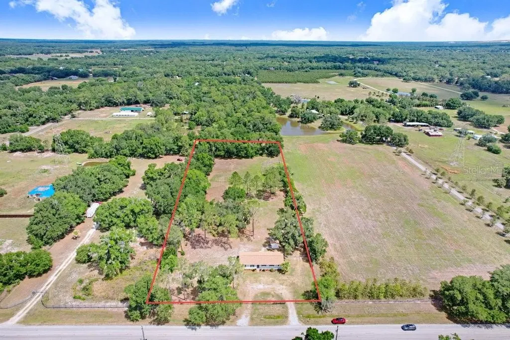 6204 W Knights Griffin Road Plant City FL 33565