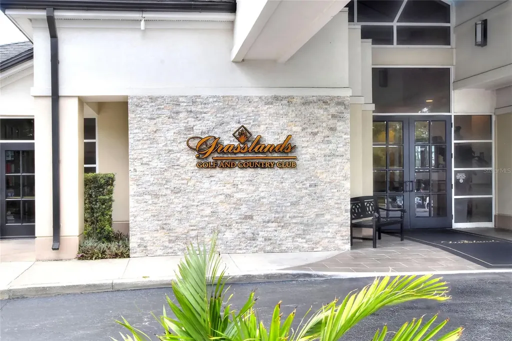 606 Grasslands Village Circle Lakeland FL 33803