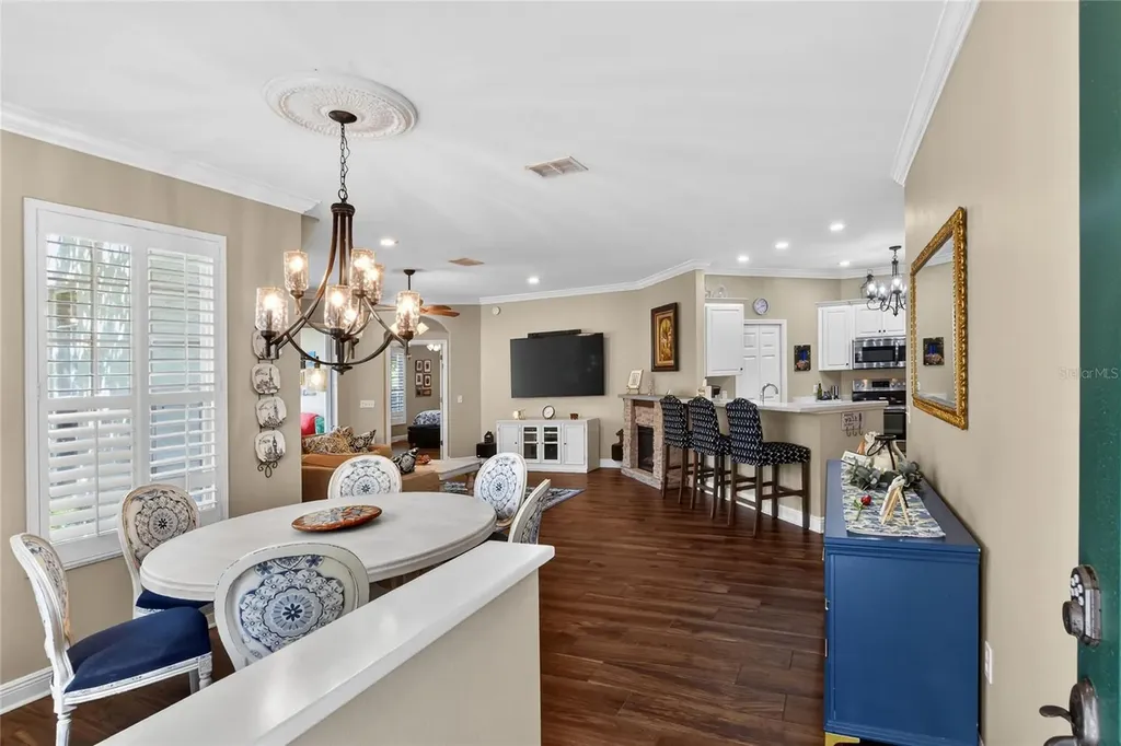606 Grasslands Village Circle Lakeland FL 33803