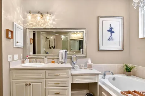 606 Grasslands Village Circle Lakeland FL 33803