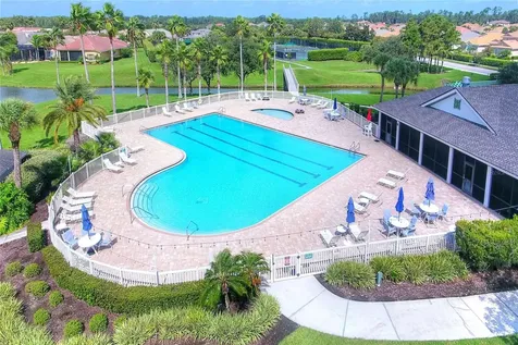 606 Grasslands Village Circle Lakeland FL 33803