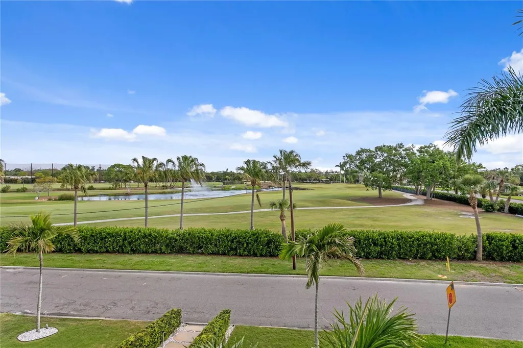110 Palmera Boulevard NE St Petersburg FL 33704