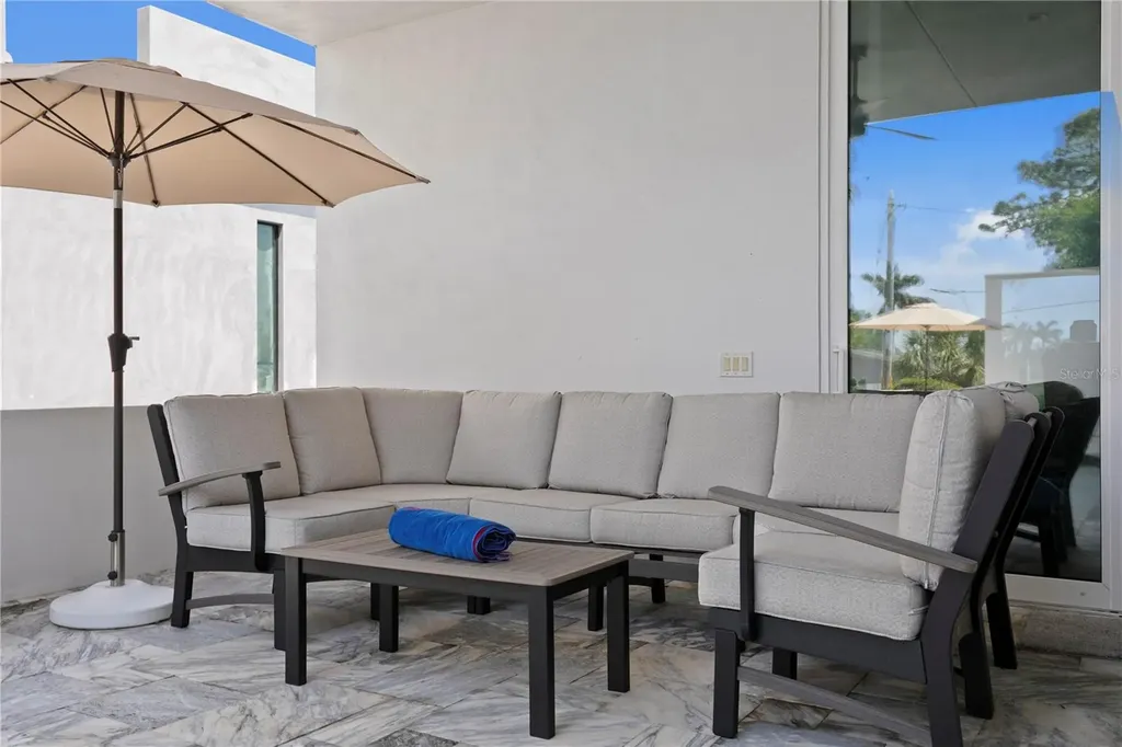 110 Palmera Boulevard NE St Petersburg FL 33704