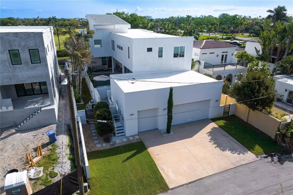 110 Palmera Boulevard NE St Petersburg FL 33704