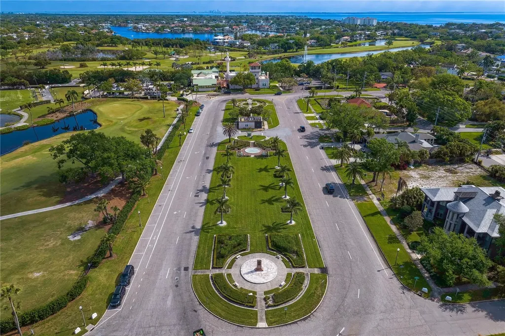 110 Palmera Boulevard NE St Petersburg FL 33704