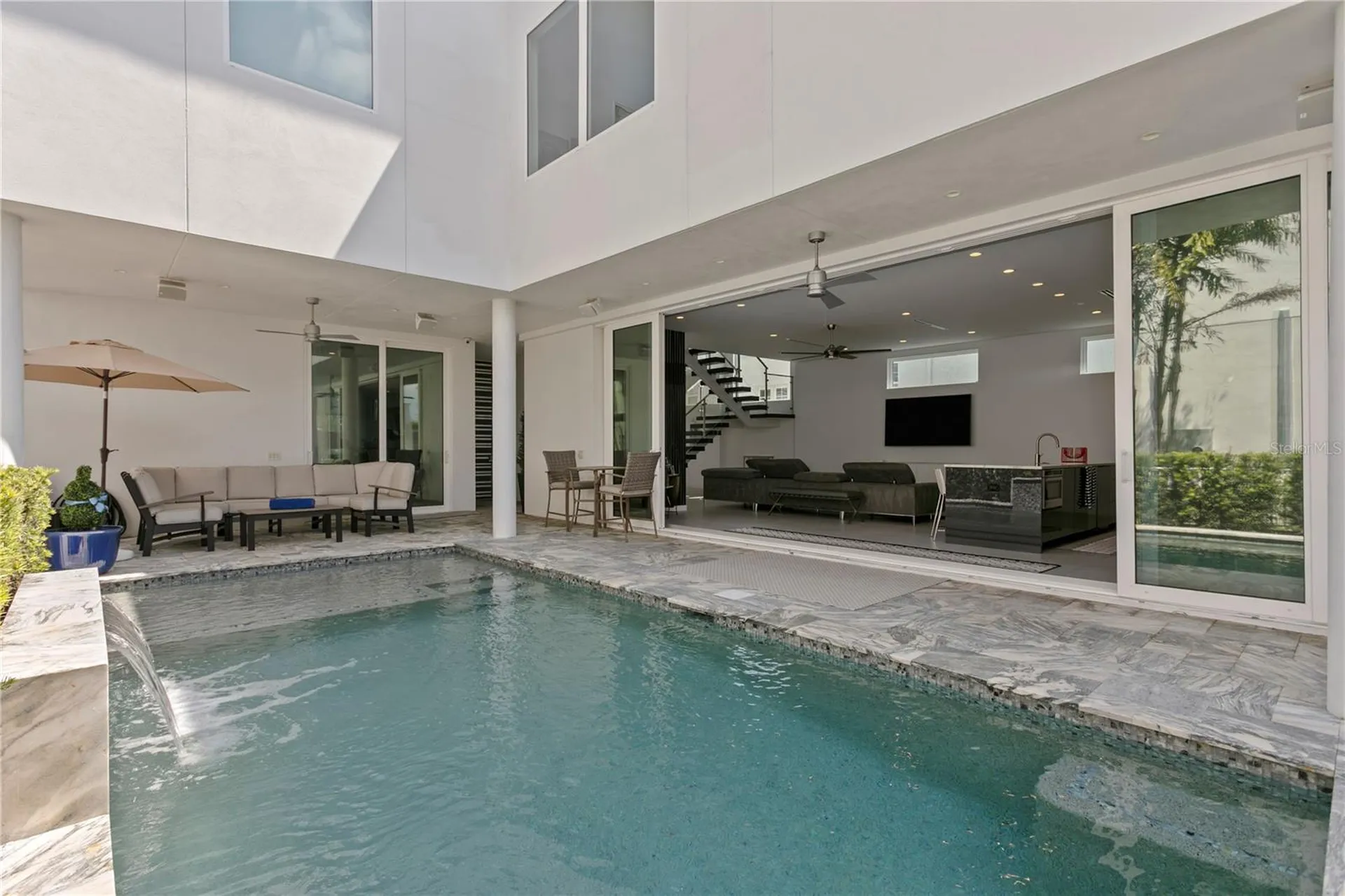 110 Palmera Boulevard NE St Petersburg FL 33704